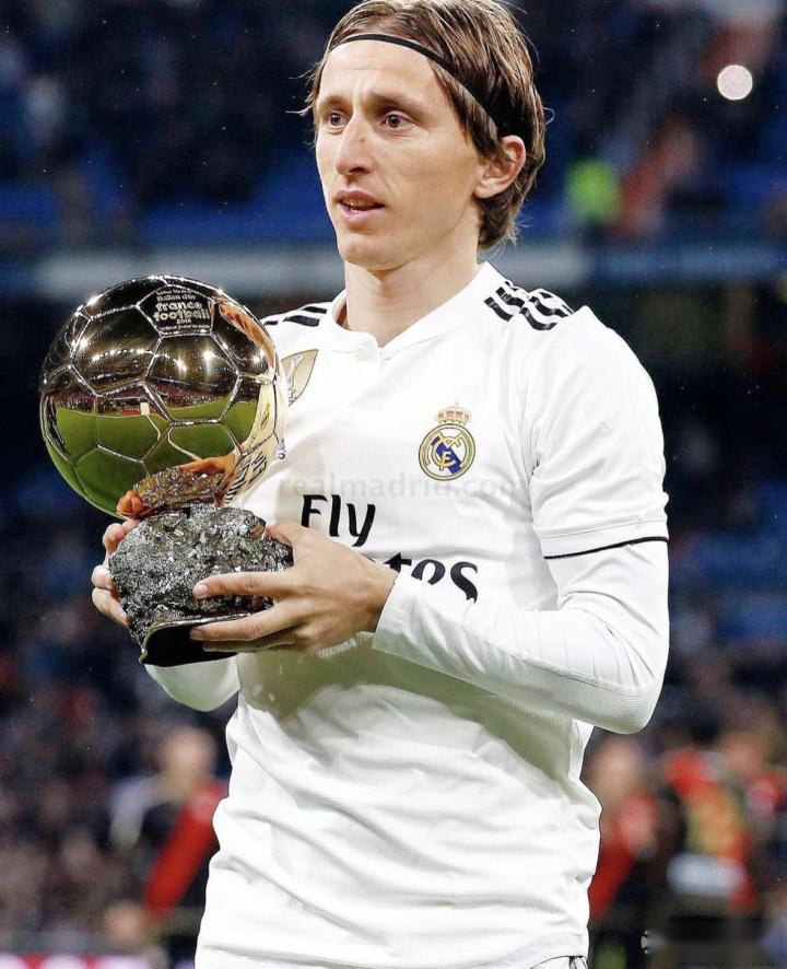 IG官方：下路选手Photic正式加入队伍